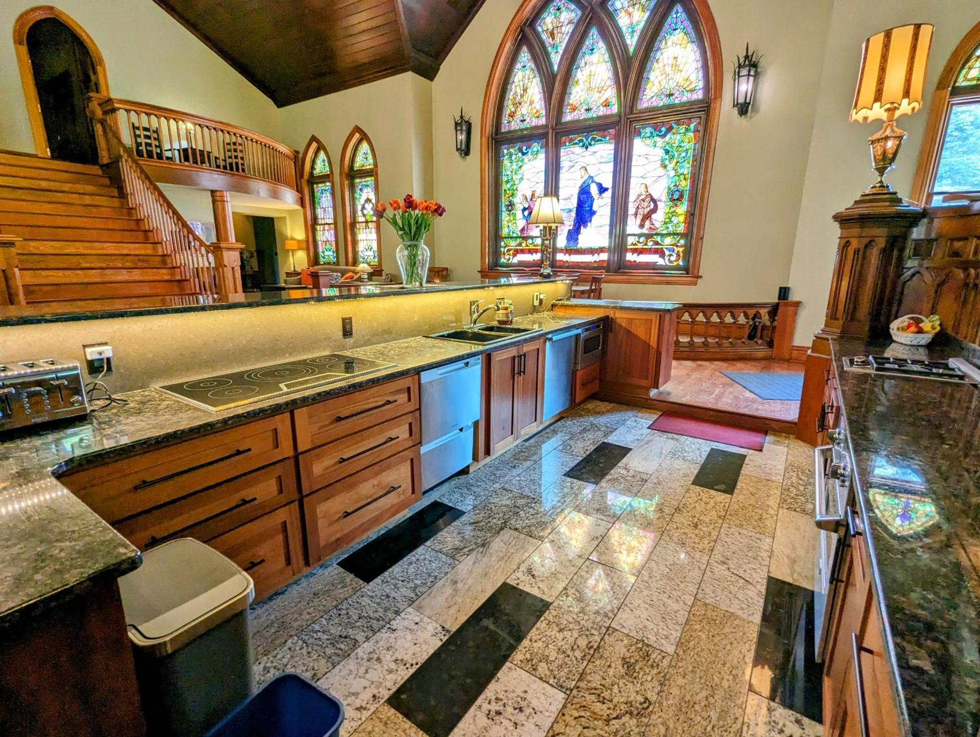 Gothic Heights Inn Clifton Heights Esterno foto